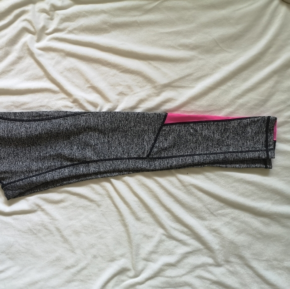 3/$25⭐Yoga pant leggings - Picture 2 of 2